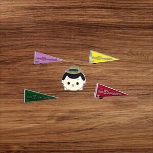 5 Disney World Pennants Tsum Tsum Disney Parks Trading Pins, Plus 2 Bonus Pins